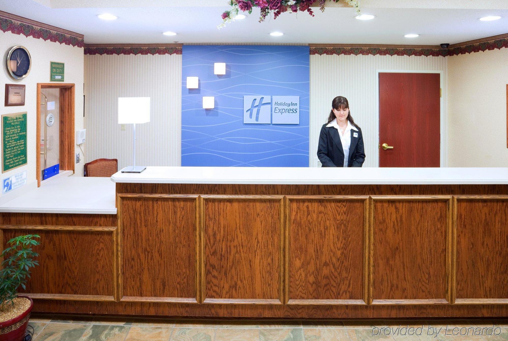 Holiday Inn Express Hillsville By Ihg Exterior foto