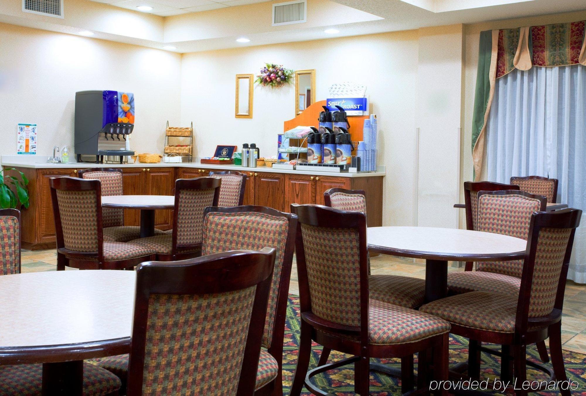Holiday Inn Express Hillsville By Ihg Exterior foto
